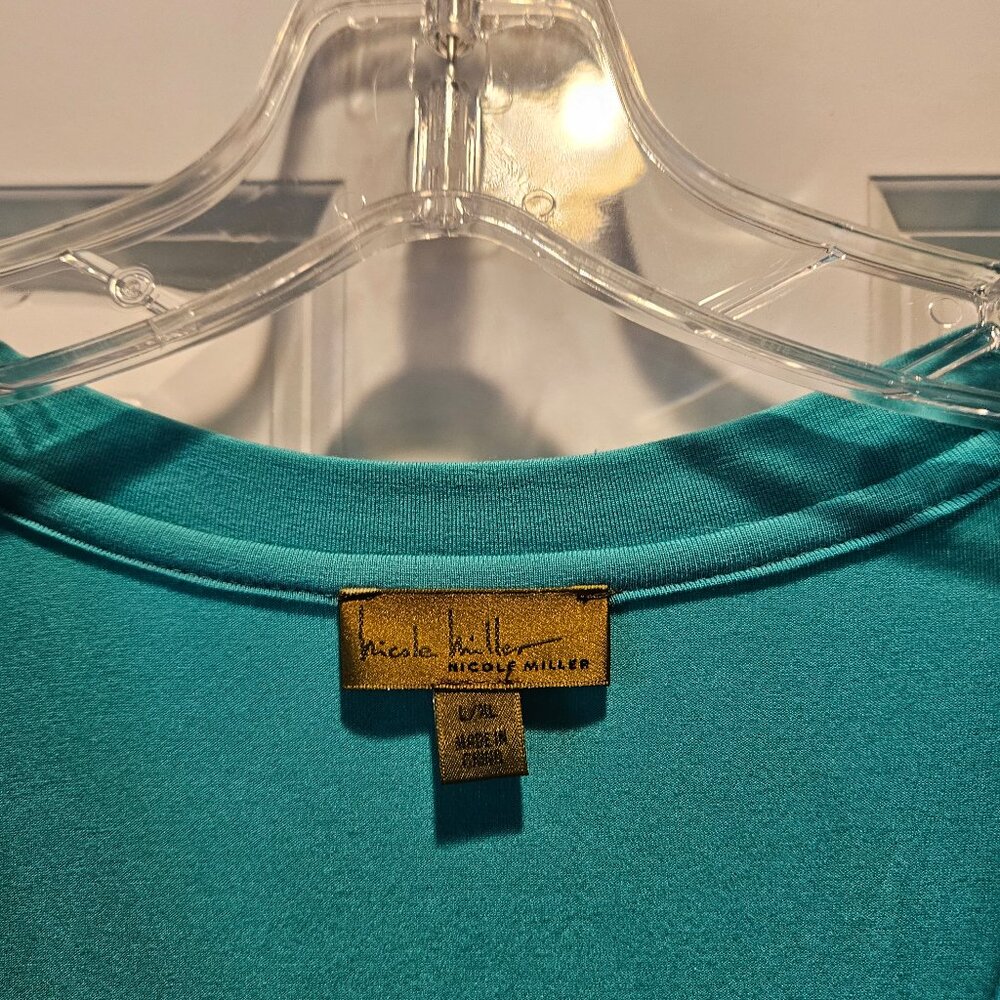 Tunic - Picture 3 of 3